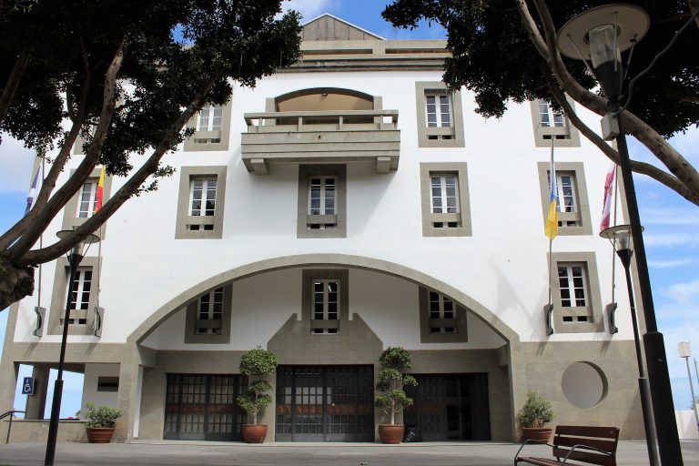 El Ayuntamiento abona la primera remesa de las subvenciones destinadas a autónomos y pymes