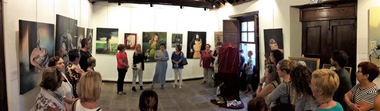 Mayte Medina expone su obra ‘Ser Mujer…entre óleos, pintura y papel’ en el Museo de Granadilla