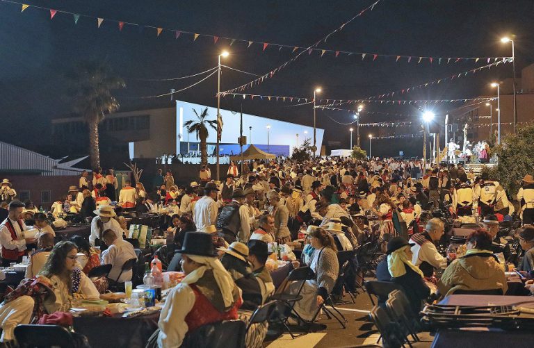 Reserva de mesa para el Baile de Taifa 2019