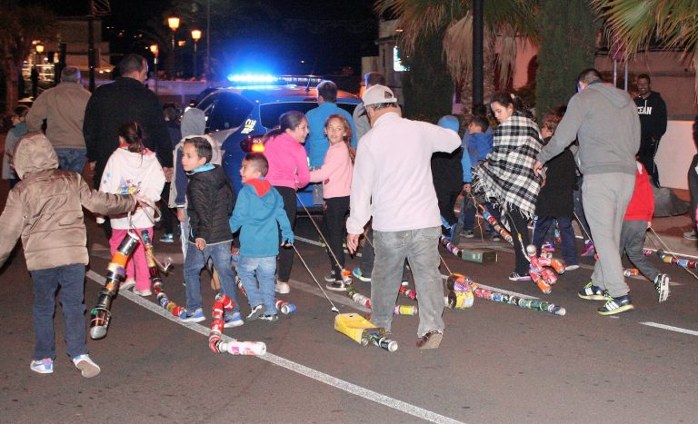 Noche de cacharros y castañas en el casco histórico con motivo de la celebración de San Andrés