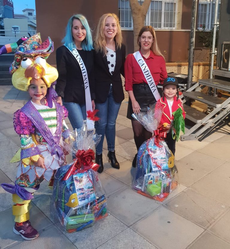 Concurso de disfraces infantil y Murga Los Bambones en San Isidro