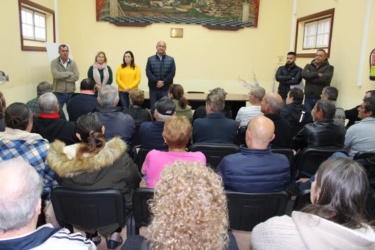 El Ayuntamiento pone en marcha un programa de empleo social que beneficia a más de medio centenar de familias granadilleras