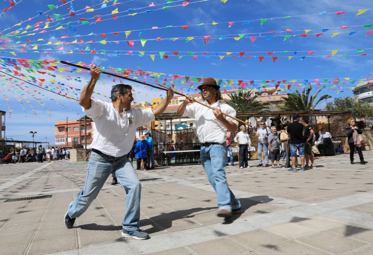 Las tradiciones populares salieron a la calle el sábado en San Isidro