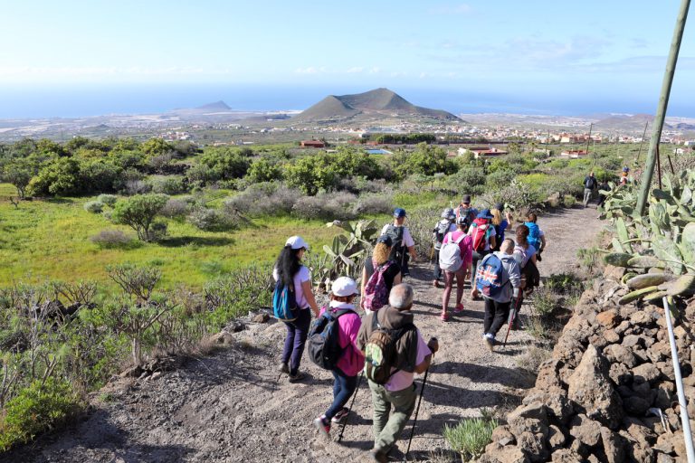 El Médano se mueve al ritmo de más de una treintena de actividades deportivas y musicales