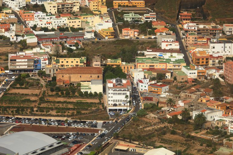 El Ayuntamiento da luz verde para construir tanatorios y velatorios en el casco y en otros núcleos del municipio