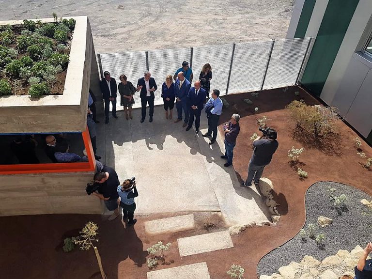 El Ayuntamiento impulsa la puesta en marcha de una instalación fotovoltaica en el Centro Empresarial de Granadilla de Abona