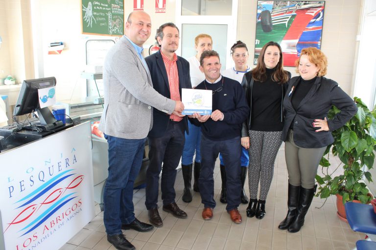 El Cabildo entrega nuevos certificados de adhesión a la marca colectiva ‘Pesca artesanal’