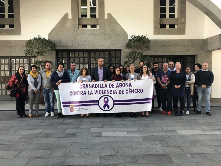 Granadilla de Abona expresa su repulsa tras el crimen machista de Adeje