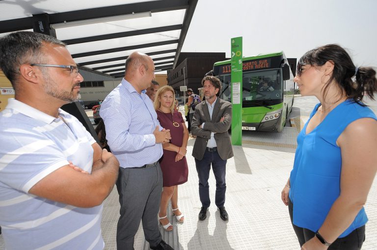 El presidente del Cabildo destaca que la parada preferente de San Isidro mueve un millón de usuarios cada año