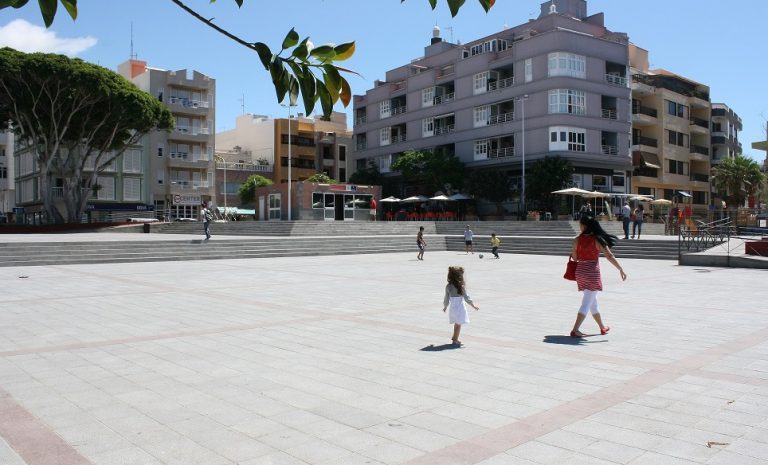 La plaza de El Médano acoge este domingo la Feria de la Diversidad