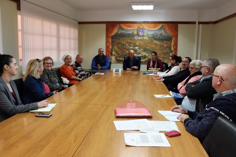 El Ayuntamiento da voz a los diferentes colectivos de mayores del municipio