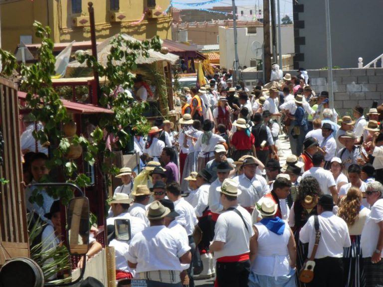 Charco del Pino celebra sus fiestas en honor a San Luis Rey y Nuestra Señora de las Nieves