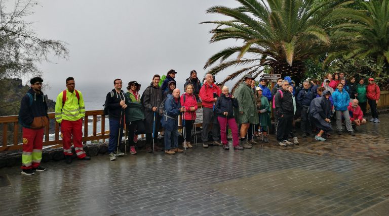 ‘Senderiza-t’ celebra su tercera ruta de senderismo por Ramblas de Castro y San Pedro