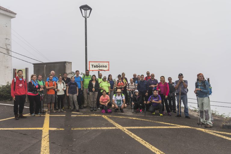 El programa ‘Senderiza-t’ lleva a patear a 37 personas a Pico del Inglés