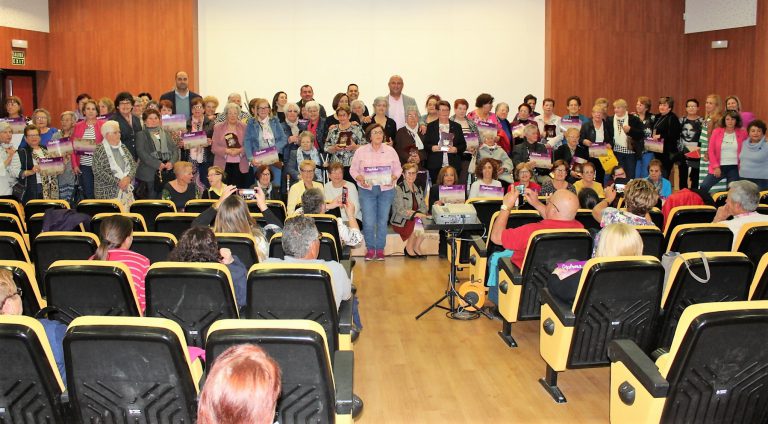 Granadilla de Abona rindió un emotivo homenaje a las mujeres trabajadoras en el sector del tomate