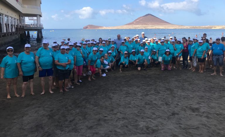 Los mayores de Granadilla de Abona se ponen en forma en la playa de El Médano