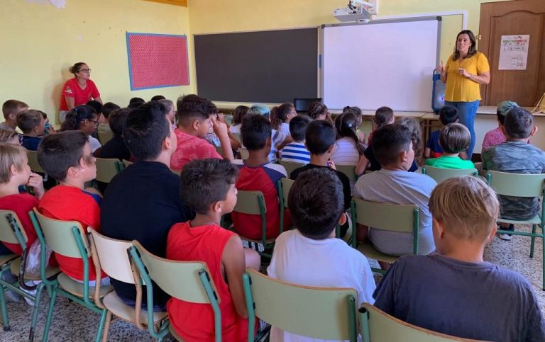 Educación ofrece clases de refuerzo, inglés y psicomotricidad a través del programa de actividades extraescolares