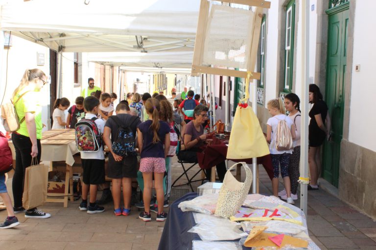 La calle Arquitecto Marrero en el casco acoge otra edición más del proyecto ‘Granadilla Artesanal’