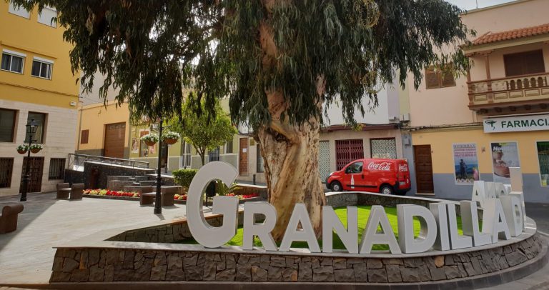 Desarrollo Local fomenta el escaparatismo navideño a través de un concurso de decoración entre los comercios del municipio