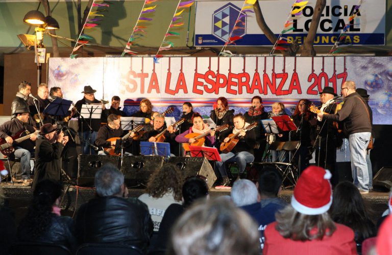 La plaza de la Cultura de San Isidro acoge la tradicional feria ‘Con Sabor a Navidad’ este domingo