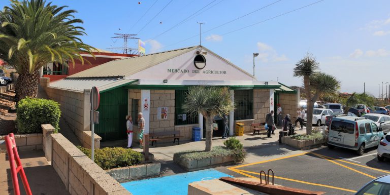 El entorno del mercado del agricultor acoge el evento gastronómico ‘Sabores de Navidad’