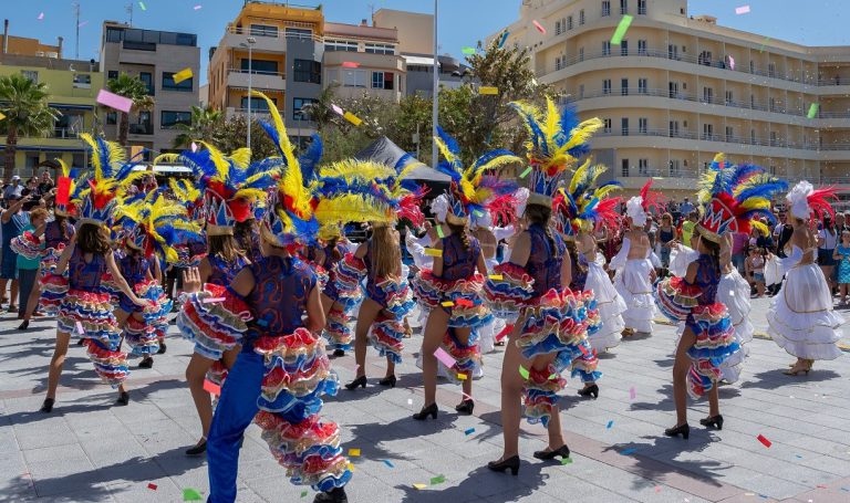 Granadilla de Abona da el pistoletazo de salida a su Carnaval de Egipto con su Cabalgata Anunciadora