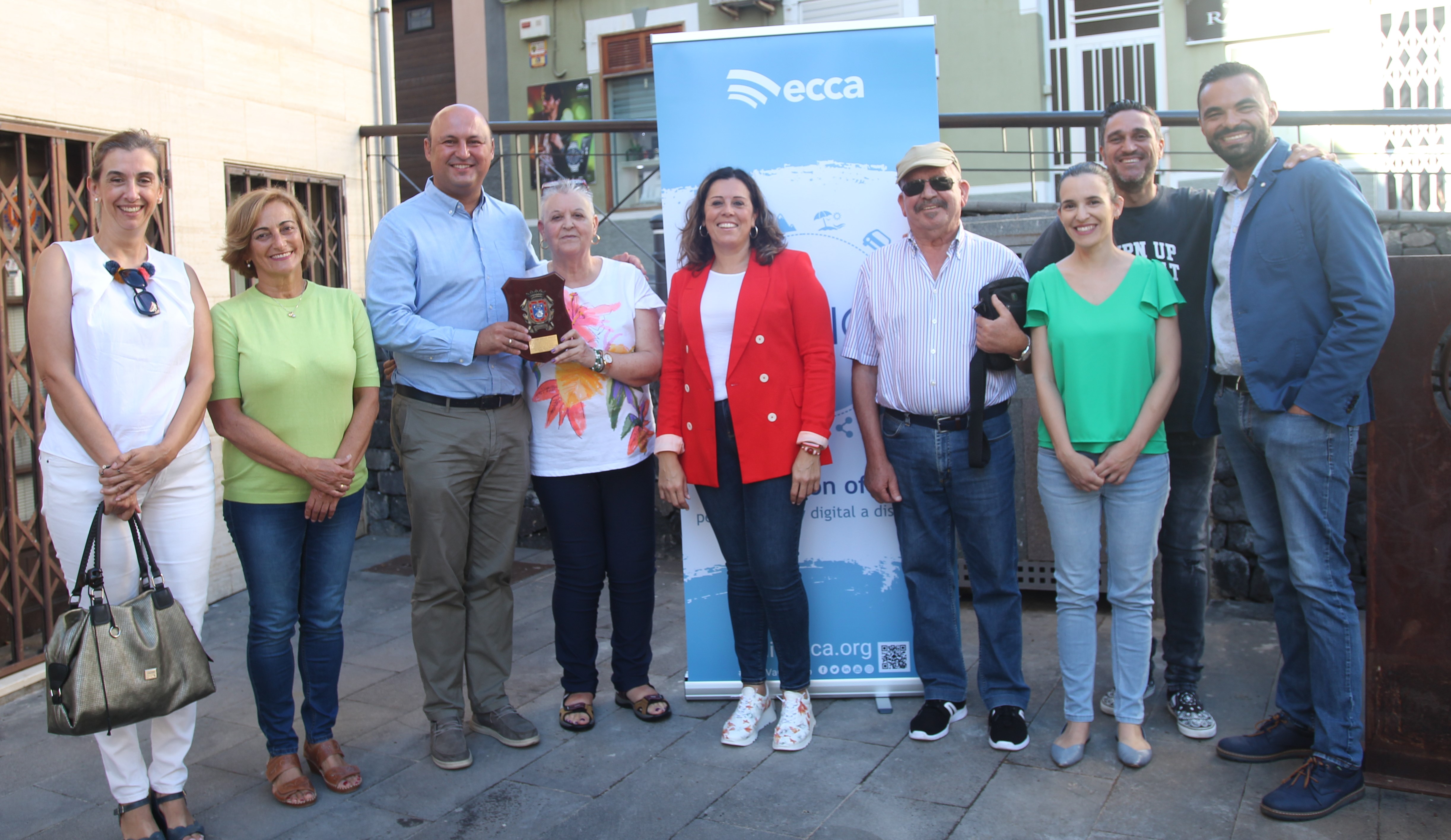 Radio Ecca realiza su programa en Granadilla de Abona con motivo del