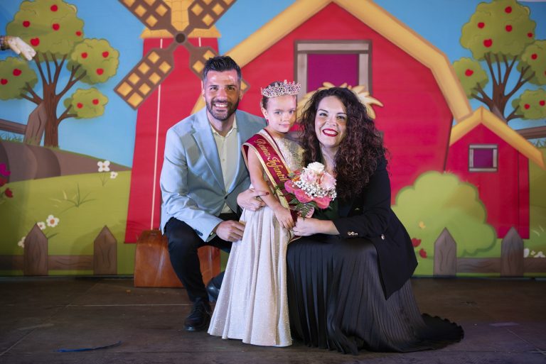 Lizania Vanessa González, reina infantil de las Fiestas Patronales de Granadilla de Abona