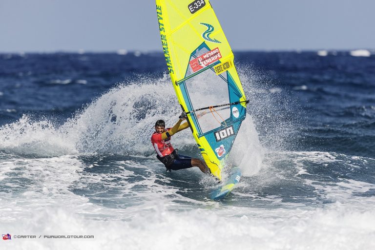 Marc Paré y Ben Proffitt, los ganadores en la tercera jornada de la Tenerife Windsurf World Cup