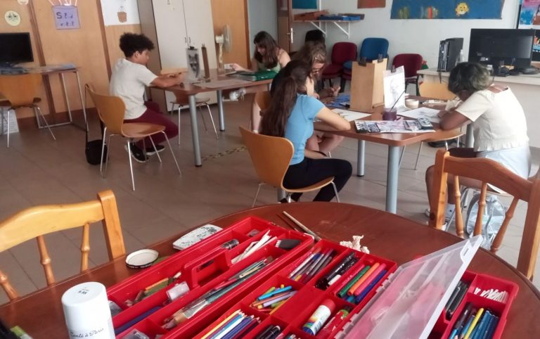 Los talleres intergeneracionales de participación ciudadana reúnen a un centenar de personas