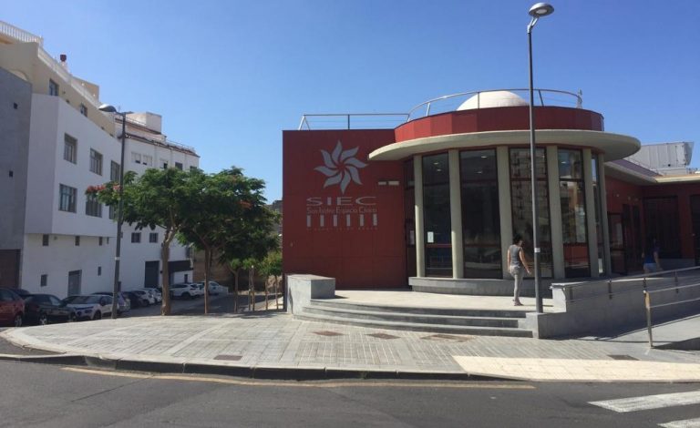 ‘Emprende Granadilla de Abona’ aborda los modelos de negocio emergentes y los nichos de mercado en Canarias