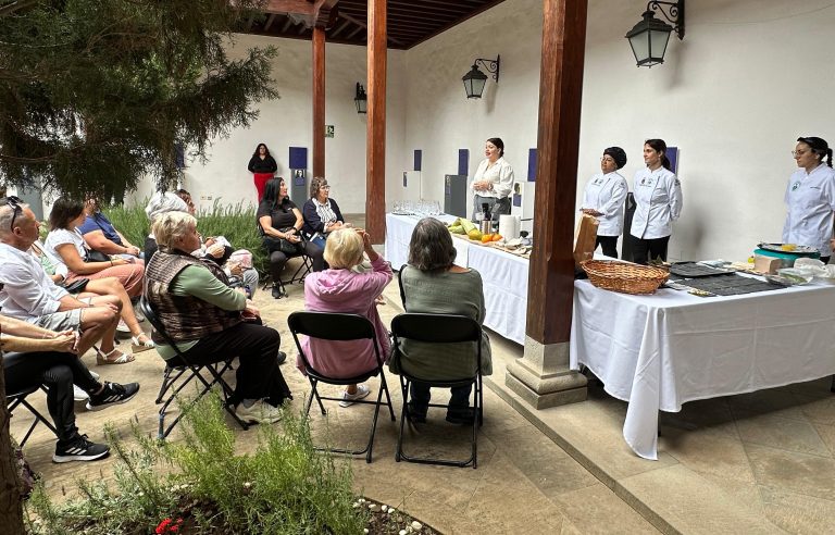 Granadilla de Abona organiza una nueva ruta gastronómica para dinamizar las zonas comerciales esta Navidad