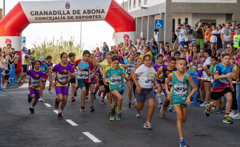 La primera carrera popular e inclusiva de Granadilla de Abona se celebra con éxito de participación