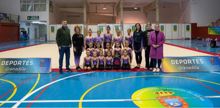 El Club Oldar de gimnasia rítmica estrena nuevo tapiz de competición esta temporada
