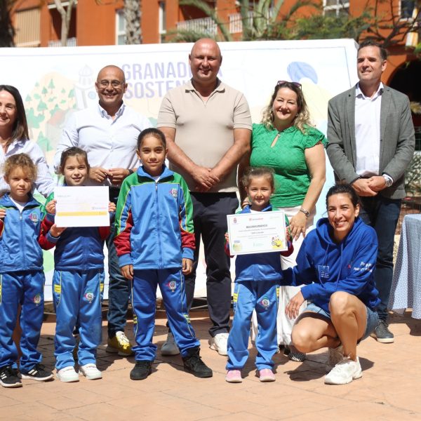 La comunidad educativa apuesta un año más por la sostenibilidad, y el reciclaje para celebrar el Día Mundial del Medio Ambiente