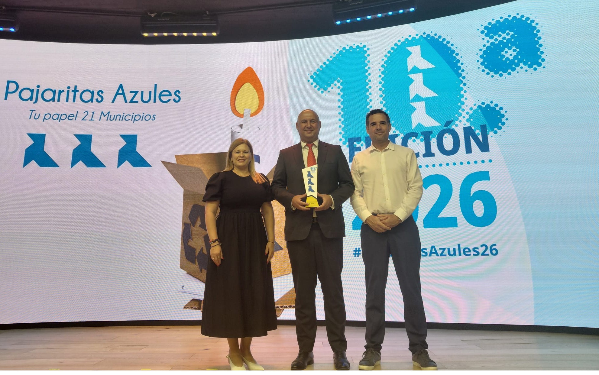 Granadilla de Abona recibe la distinción ‘Pajarita Ilustre’ y consolida nueve años de liderazgo en reciclaje de papel y cartón en Canarias