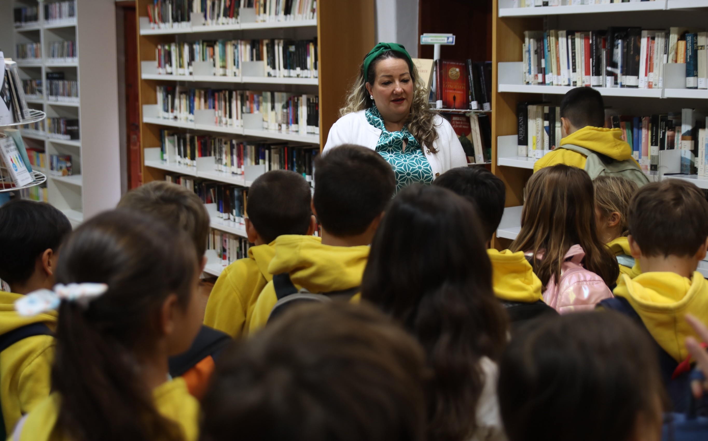El alumnado del CEIP Montaña Pelada conoce el patrimonio y el funcionamiento de la administración local