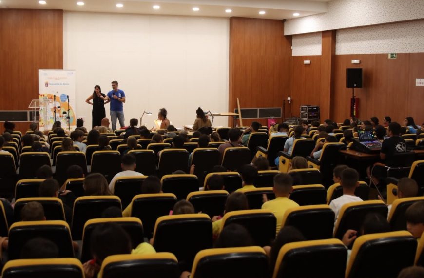 Los niños, niñas y adolescentes de Granadilla de Abona presentan sus propuestas para mejorar el municipio en un encuentro con el Alcalde y la Corporación municipal