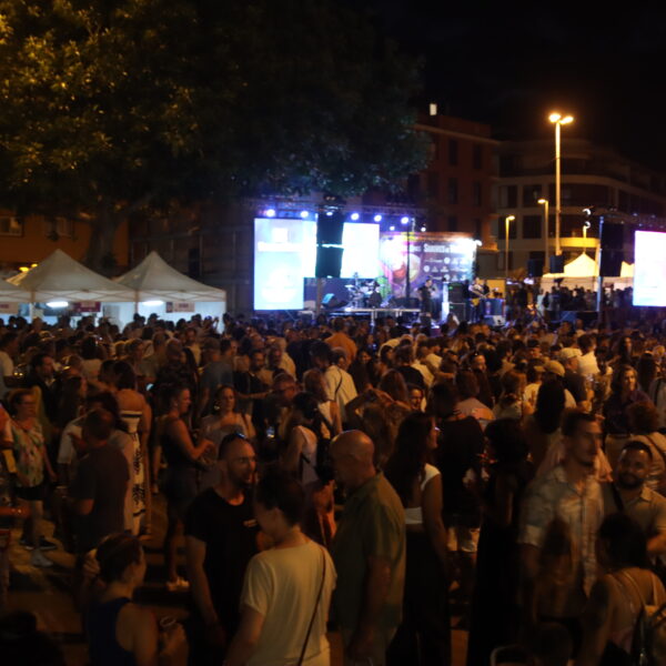 Las mejores ‘Sensaciones de Verano’ vuelven al Médano con música, dulces, tapas y vinos
