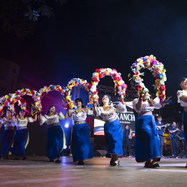 La XXXI Muestra Folclórica de los Pueblos vuelve a ser puente entre culturas de todo el mundo