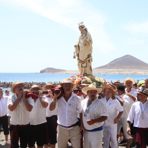 El Médano vivió con devoción una edición más de la Romería Barquera en honor de Nuestra Señora de las Mercedes de Roja